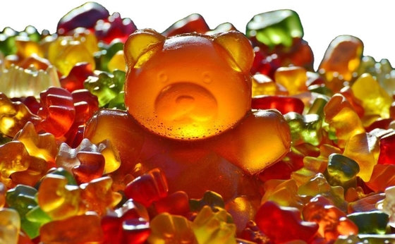 Mejorar su línea de producción de dulces con el oso gomoso suave duro dulces haciendo depositador