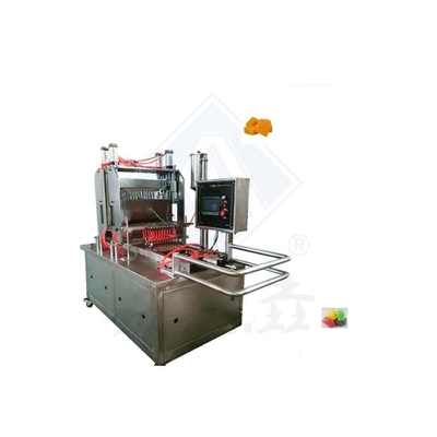 Máquina semiautomática para hacer caramelos de gomita de jalea blanda 50 kg/h en 1900*900*1620mm Tamaño