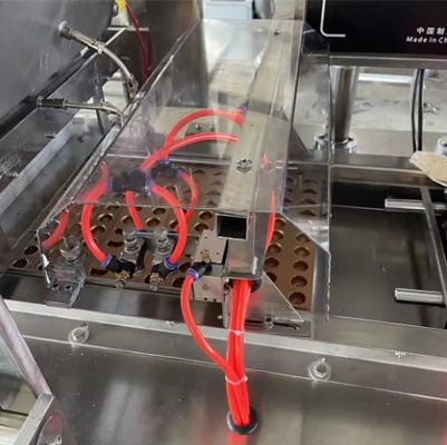Línea de producción de equipos de moldeo de caramelos duros de color manual semiautomático de depósito